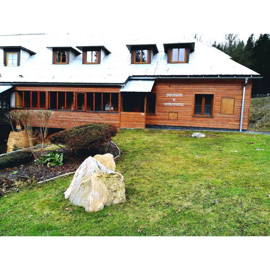 Penzion U Vodopadu Karlova Studánka المظهر الخارجي الصورة